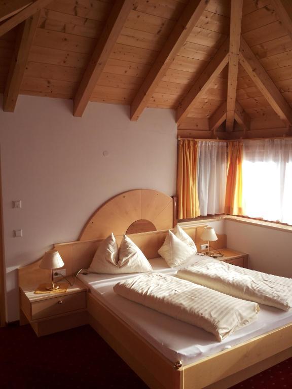 Hotel Laerchenhain San Valentino alla Muta Oda fotoğraf